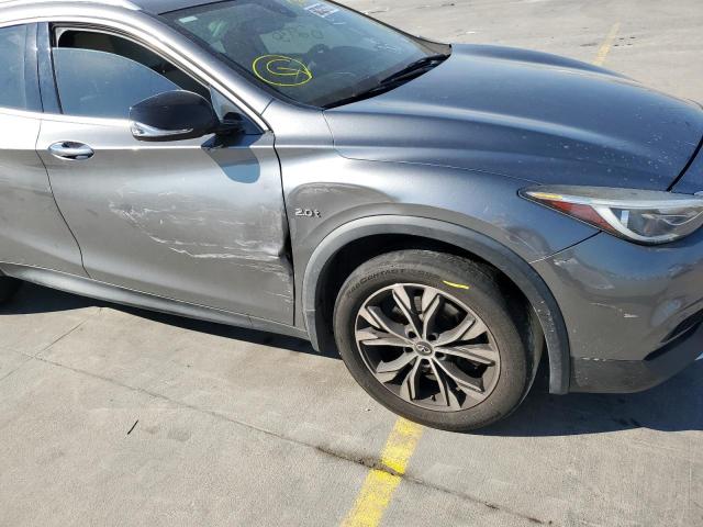 Photo 8 VIN: SJKCH5CR6JA052285 - INFINITI QX30 PURE 