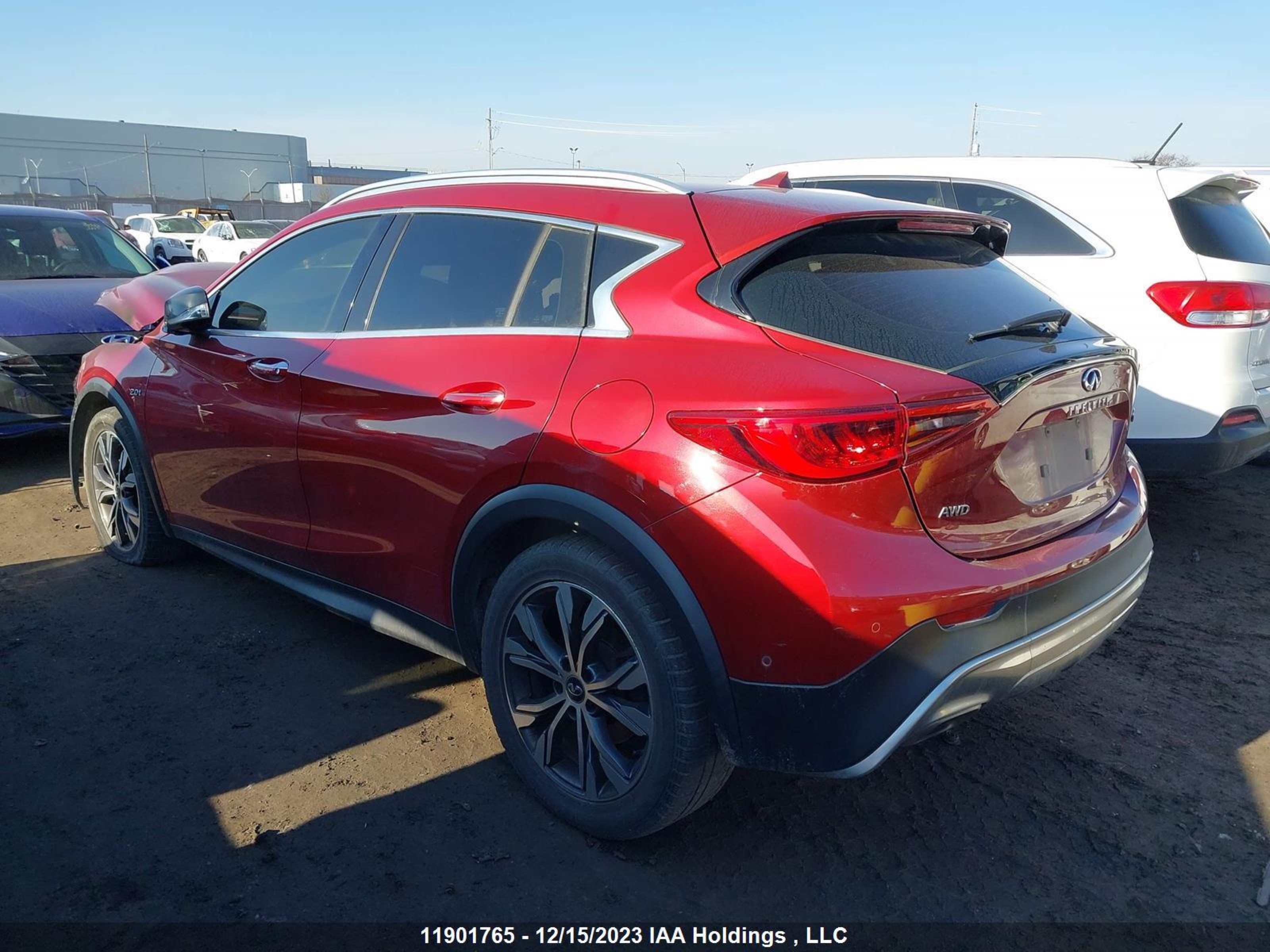 Photo 2 VIN: SJKCH5CR7HA018575 - INFINITI QX30 