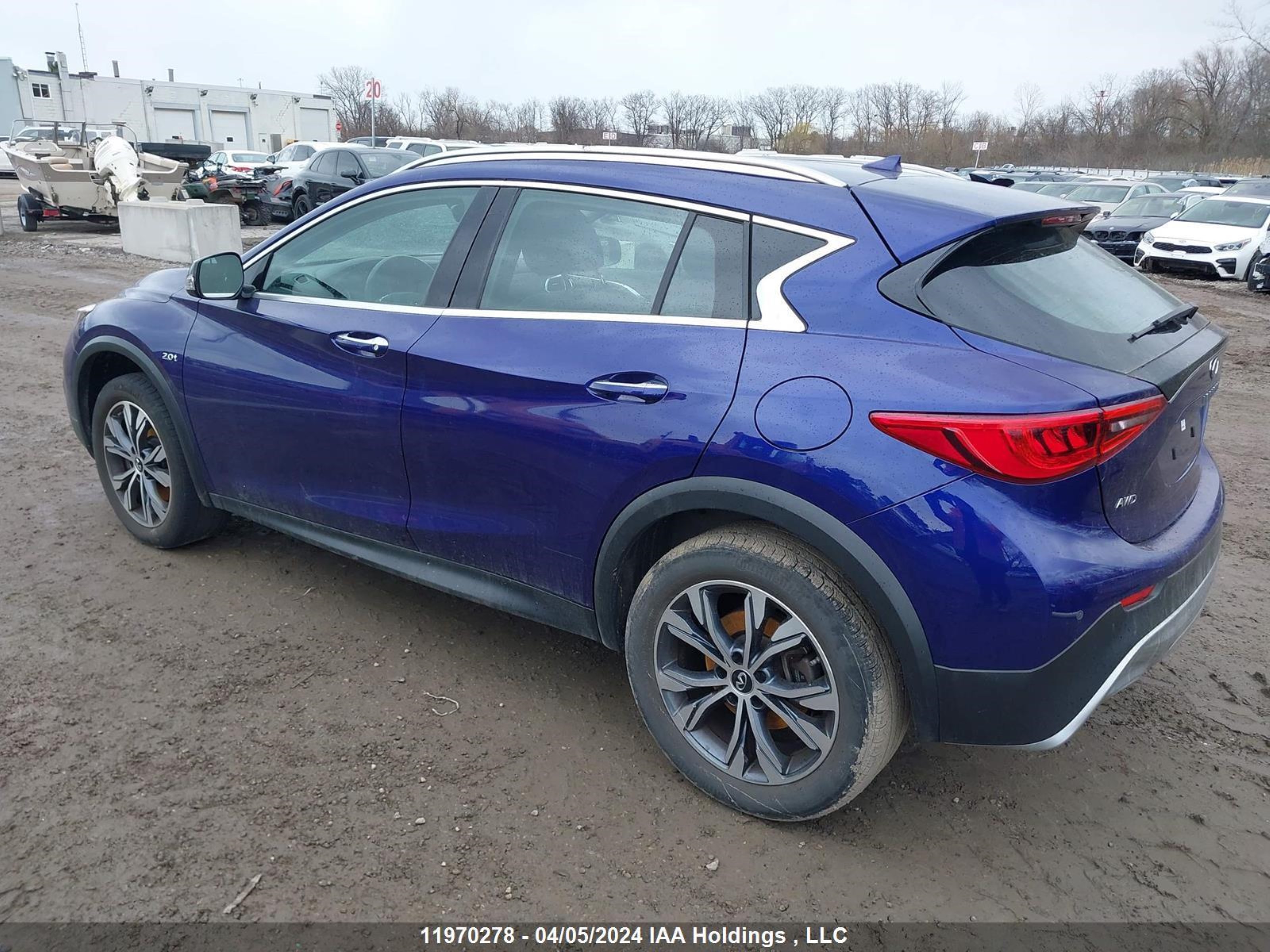 Photo 2 VIN: SJKCH5CR7HA019239 - INFINITI QX30 