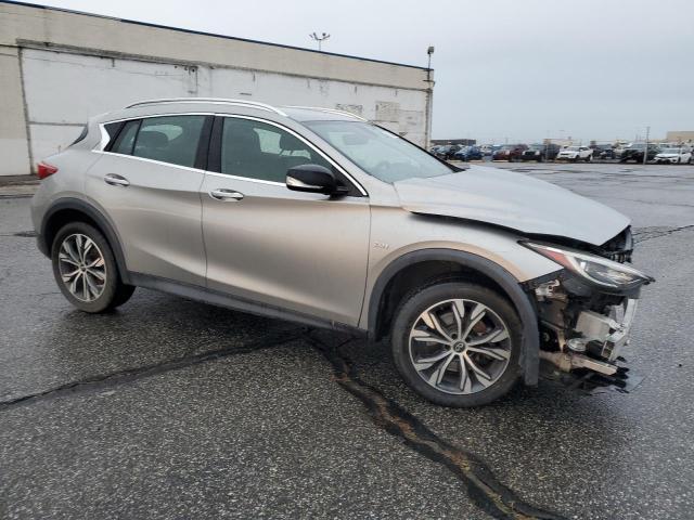 Photo 3 VIN: SJKCH5CR7HA019368 - INFINITI QX30 BASE 