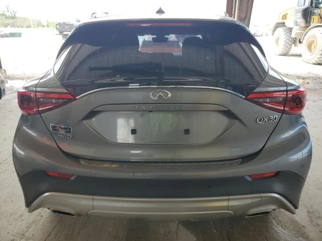 Photo 5 VIN: SJKCH5CR7HA032119 - INFINITI QX30 BASE 