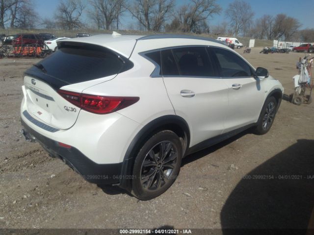 Photo 3 VIN: SJKCH5CR7HA035795 - INFINITI QX30 