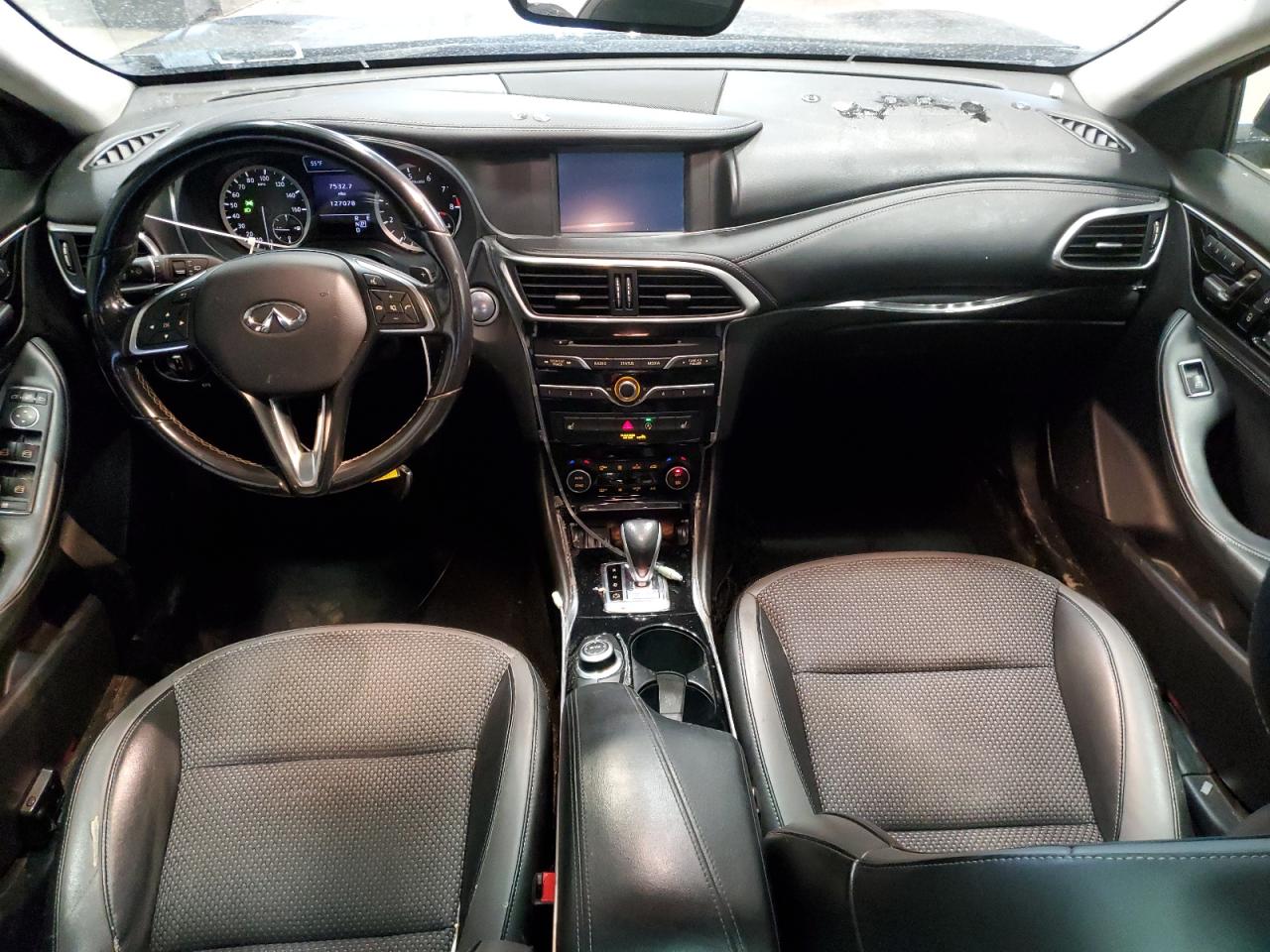 Photo 7 VIN: SJKCH5CR7JA005542 - INFINITI QX30 