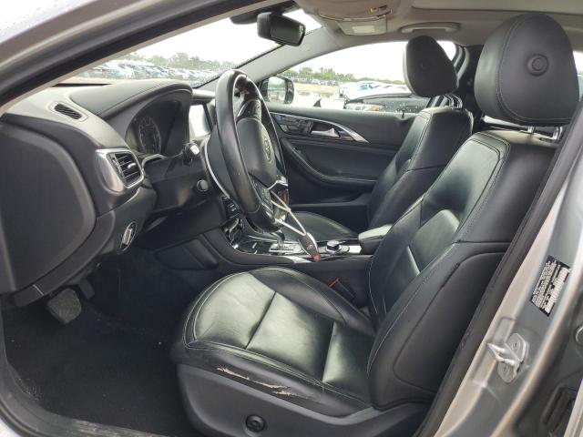 Photo 6 VIN: SJKCH5CR7JA044440 - INFINITI QX30 BASE 