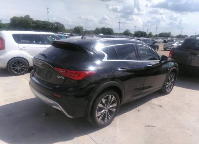 Photo 3 VIN: SJKCH5CR7JA053056 - INFINITI QX30 