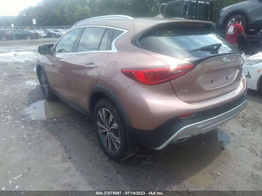 Photo 2 VIN: SJKCH5CR8HA016754 - INFINITI QX30 