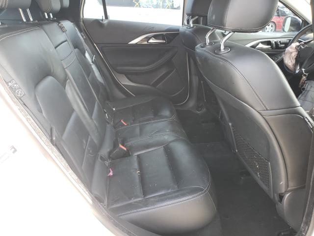 Photo 5 VIN: SJKCH5CR8HA018696 - INFINITI QX30 BASE 