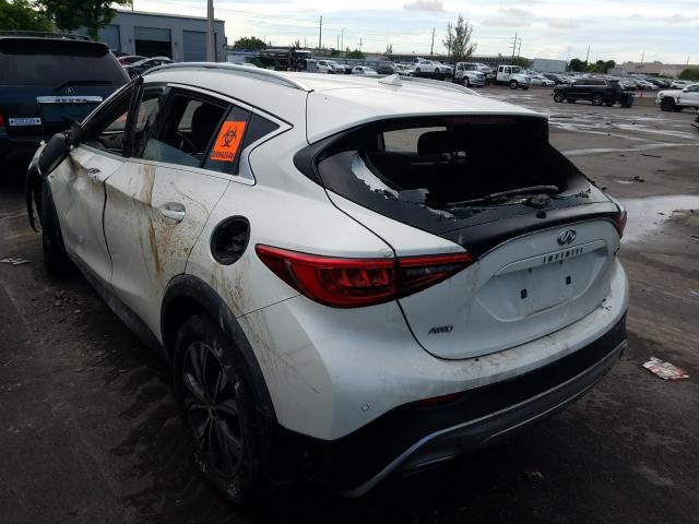 Photo 2 VIN: SJKCH5CR8HA034865 - INFINITI QX30 