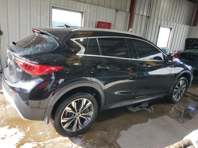 Photo 2 VIN: SJKCH5CR8JA003525 - INFINITI QX30 BASE 