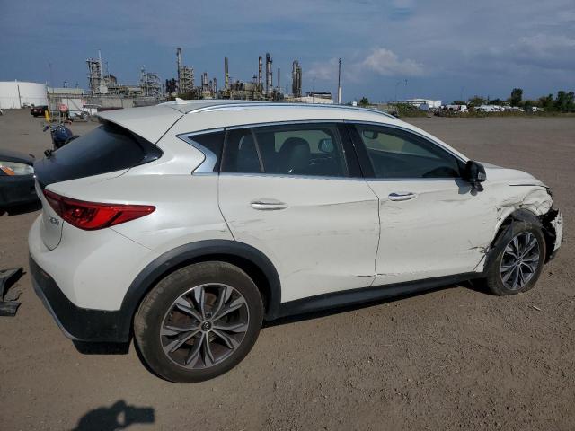 Photo 2 VIN: SJKCH5CR8JA045581 - INFINITI QX30 BASE 