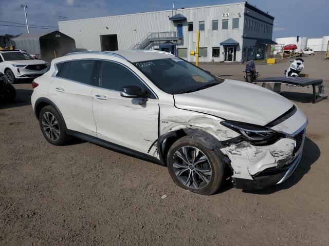 Photo 3 VIN: SJKCH5CR8JA045581 - INFINITI QX30 BASE 