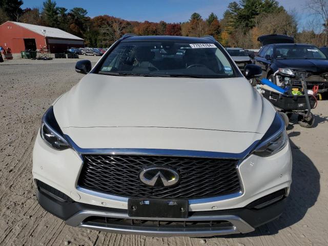 Photo 4 VIN: SJKCH5CR8KA010332 - INFINITI QX30 LUXE 