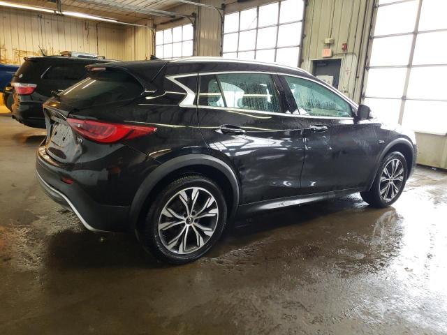 Photo 2 VIN: SJKCH5CR9HA023373 - INFINITI QX30 BASE 