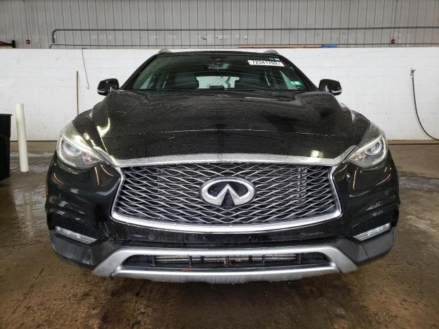 Photo 4 VIN: SJKCH5CR9HA023373 - INFINITI QX30 BASE 