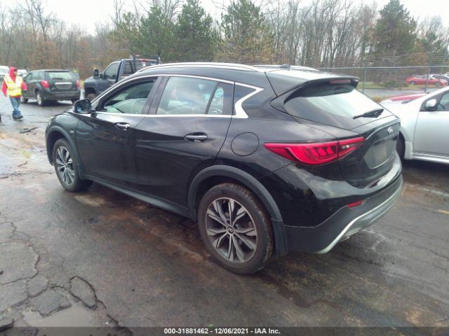 Photo 2 VIN: SJKCH5CR9HA027715 - INFINITI QX30 