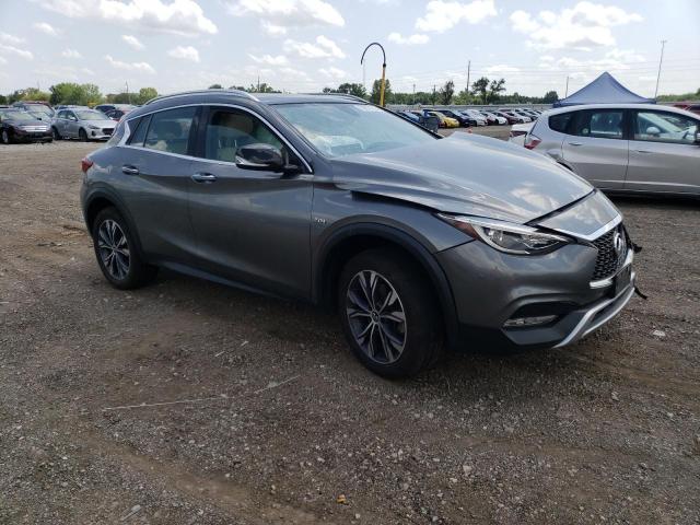 Photo 3 VIN: SJKCH5CR9HA033207 - INFINITI QX30 BASE 