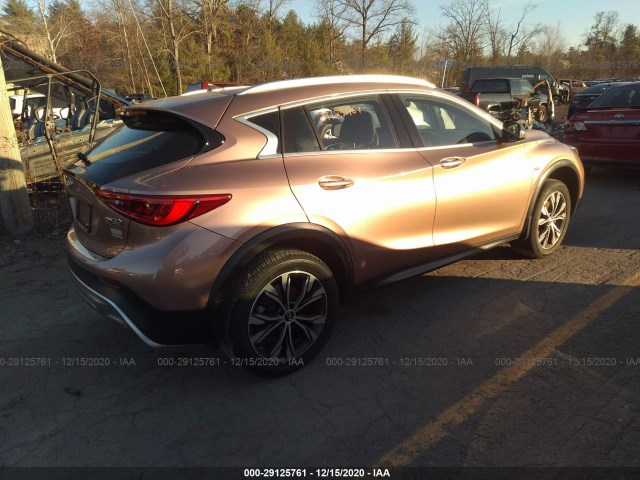 Photo 3 VIN: SJKCH5CR9JA042074 - INFINITI QX30 