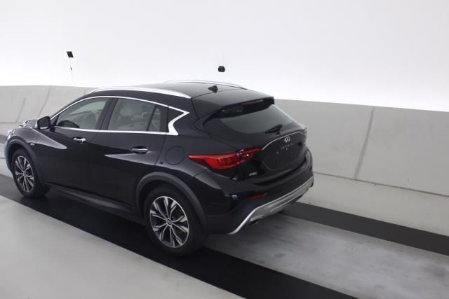 Photo 3 VIN: SJKCH5CR9JA047128 - INFINITI QX30 