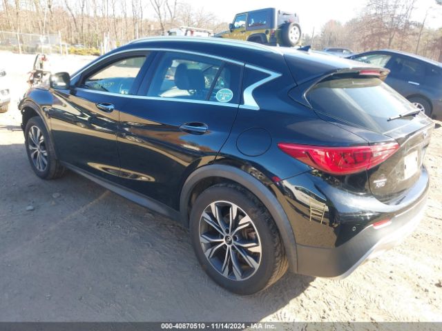 Photo 2 VIN: SJKCH5CR9JA056976 - INFINITI QX30 