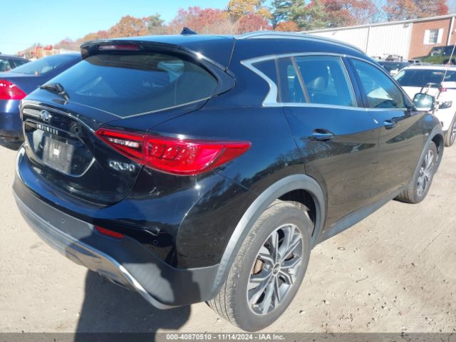 Photo 3 VIN: SJKCH5CR9JA056976 - INFINITI QX30 