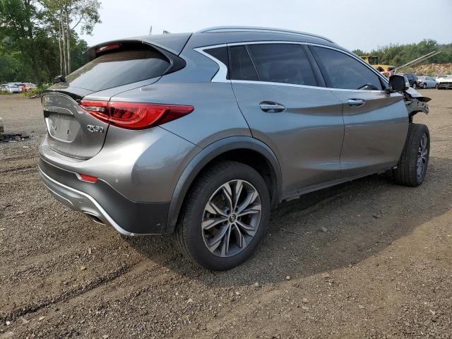 Photo 2 VIN: SJKCH5CR9JA058596 - INFINITI QX30 BASE 