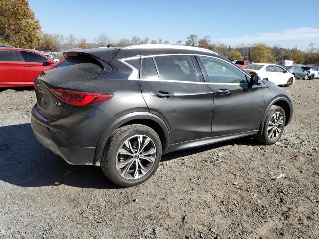 Photo 2 VIN: SJKCH5CR9KA010565 - INFINITI QX30 LUXE 