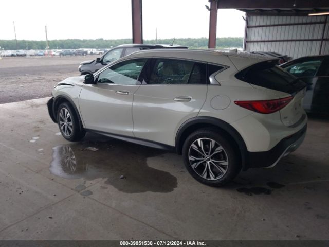 Photo 2 VIN: SJKCH5CR9KA011005 - INFINITI QX30 