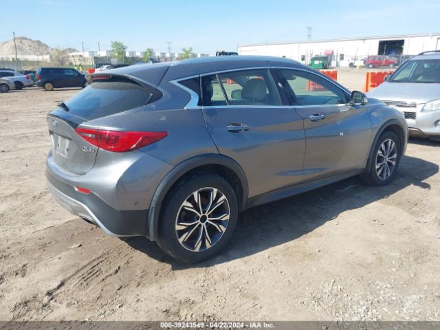 Photo 3 VIN: SJKCH5CRXHA021700 - INFINITI QX30 BASE 