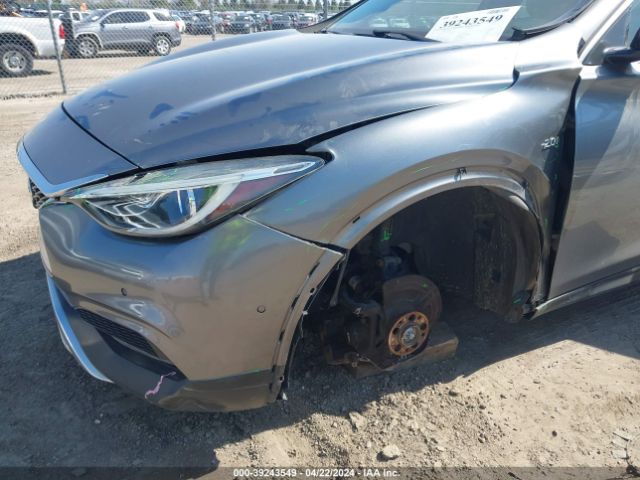 Photo 5 VIN: SJKCH5CRXHA021700 - INFINITI QX30 BASE 