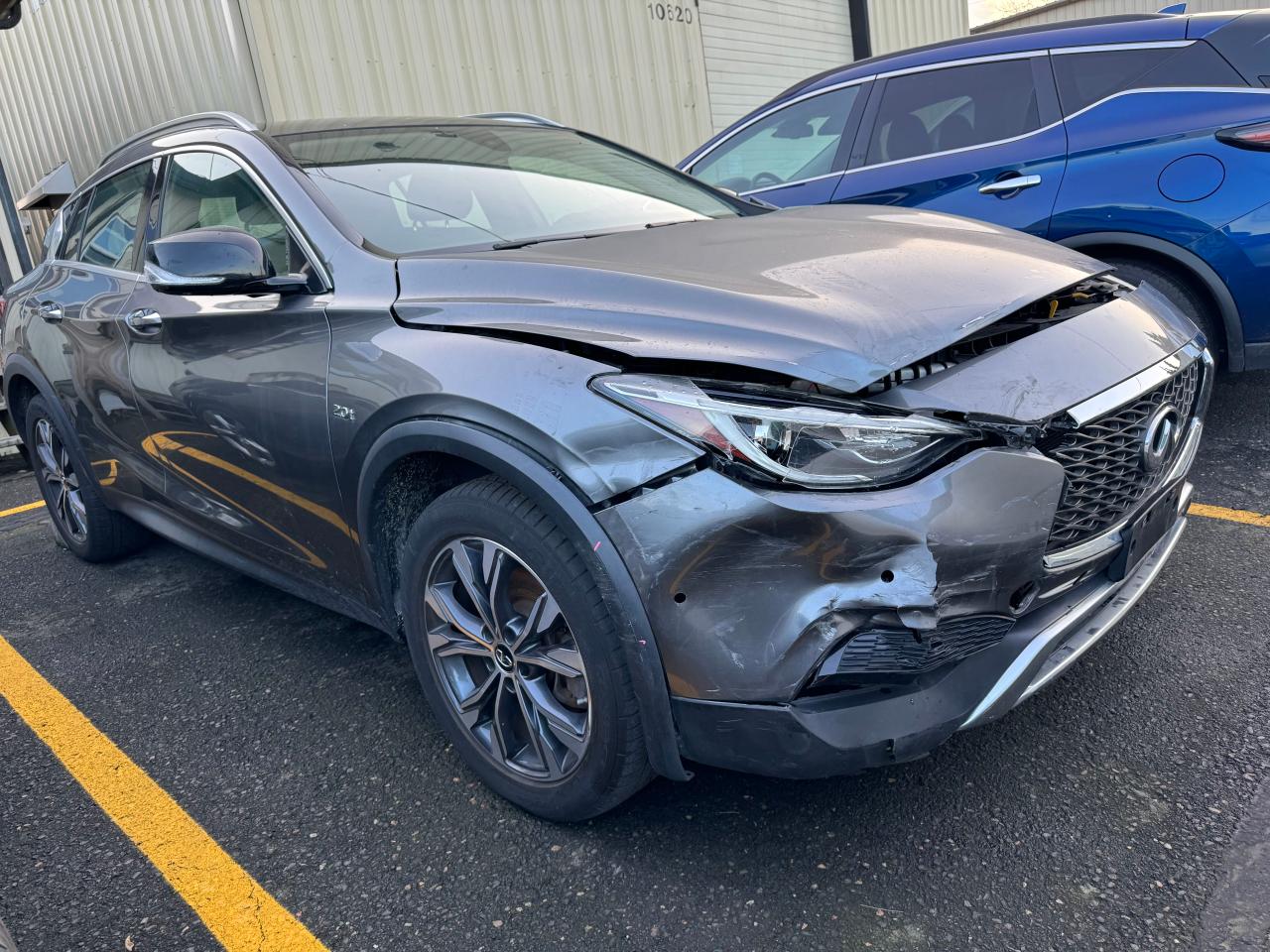 Photo 1 VIN: SJKCH5CRXHA024595 - INFINITI QX30 