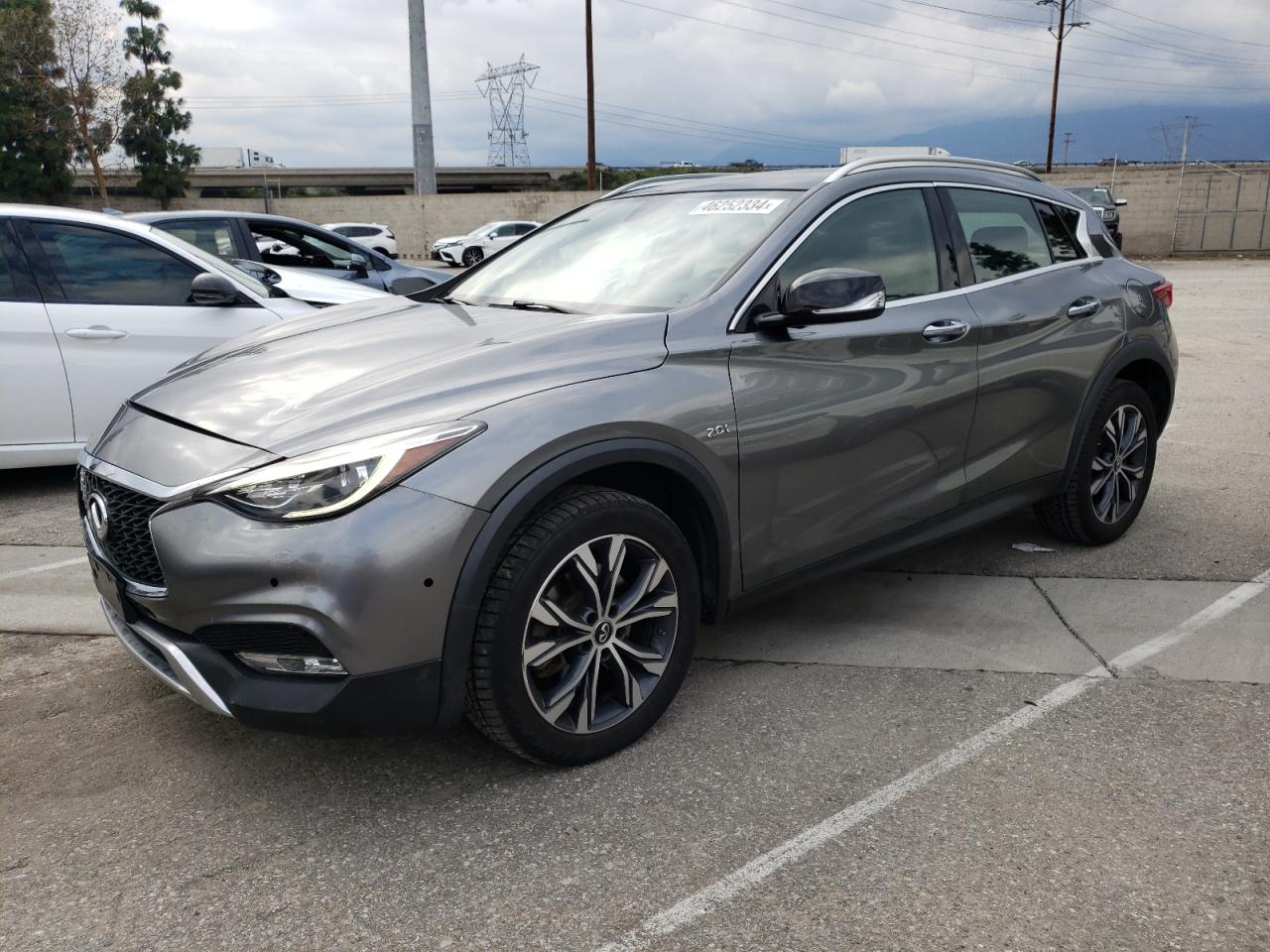 Photo 2 VIN: SJKCH5CRXHA024595 - INFINITI QX30 