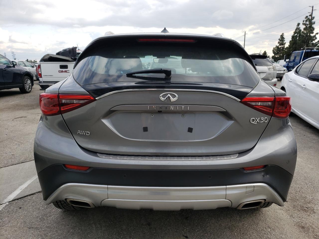 Photo 7 VIN: SJKCH5CRXHA024595 - INFINITI QX30 