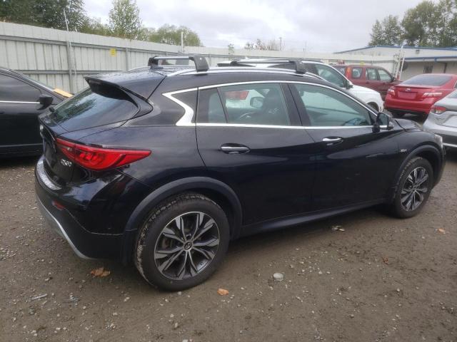 Photo 2 VIN: SJKCH5CRXHA030784 - INFINITI QX30 