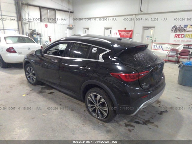 Photo 2 VIN: SJKCH5CRXHA037217 - INFINITI QX30 