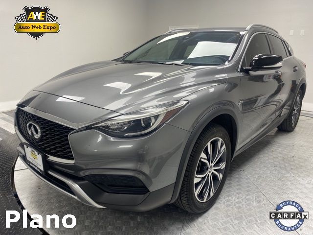 Photo 2 VIN: SJKCH5CRXHA038951 - INFINITI QX30 