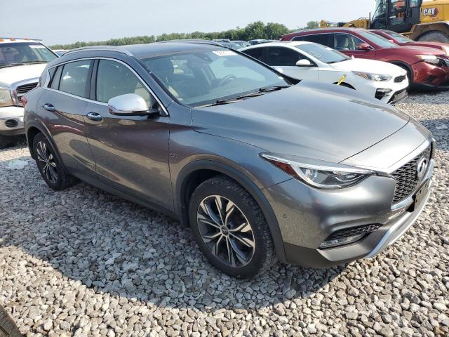 Photo 3 VIN: SJKCH5CRXJA041161 - INFINITI QX30 BASE 