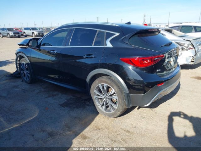 Photo 2 VIN: SJKCH5CRXJA052547 - INFINITI QX30 