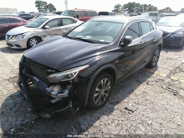 Photo 1 VIN: SJKCH5CRXJA053519 - INFINITI QX30 