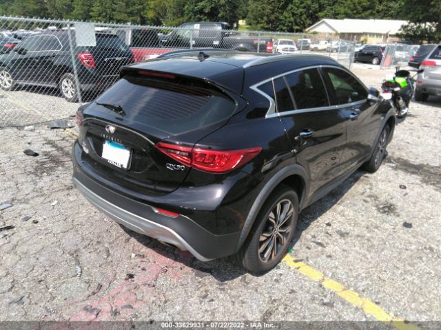 Photo 3 VIN: SJKCH5CRXJA053519 - INFINITI QX30 