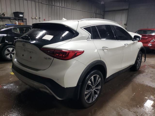 Photo 2 VIN: SJKCH5CRXJA053827 - INFINITI QX30 