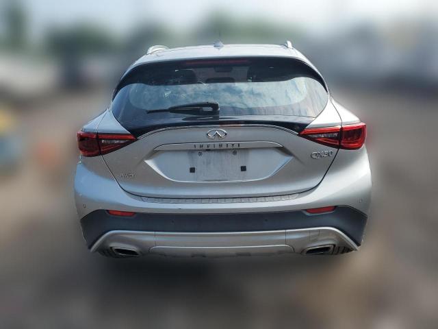 Photo 5 VIN: SJKCH5CRXJA054704 - INFINITI QX30 