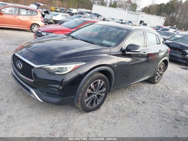 Photo 1 VIN: SJKCH5CRXJA060700 - INFINITI QX30 