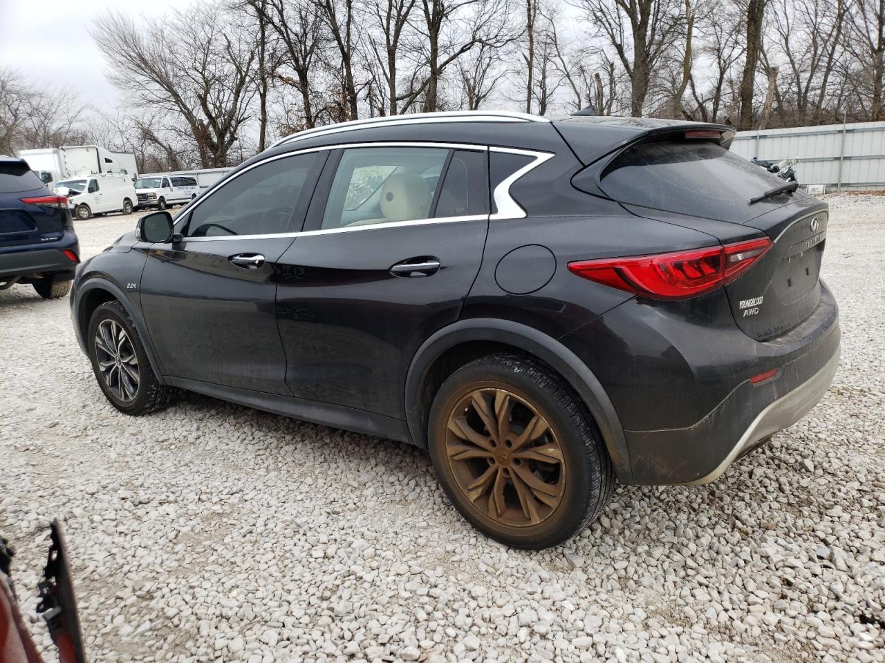 Photo 1 VIN: SJKCH5CRXKA008890 - INFINITI QX30 