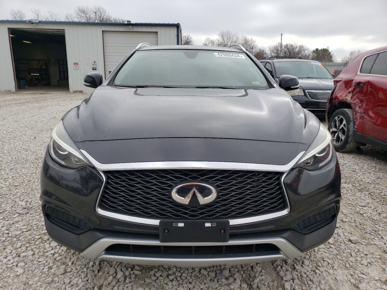 Photo 4 VIN: SJKCH5CRXKA008890 - INFINITI QX30 