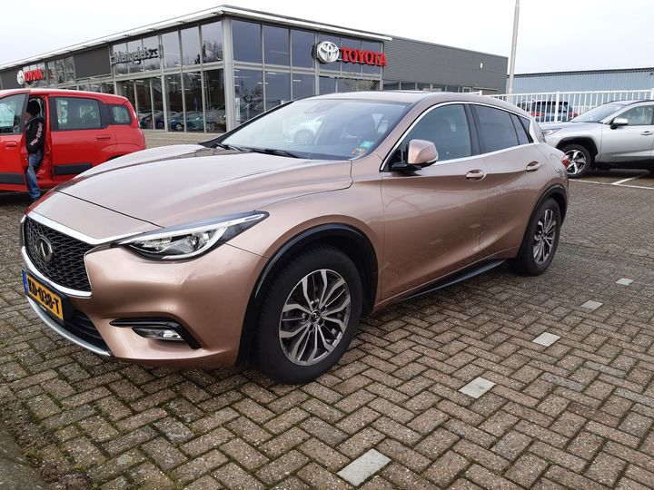 Photo 1 VIN: SJKDAAH15U1003885 - INFINITI Q30 