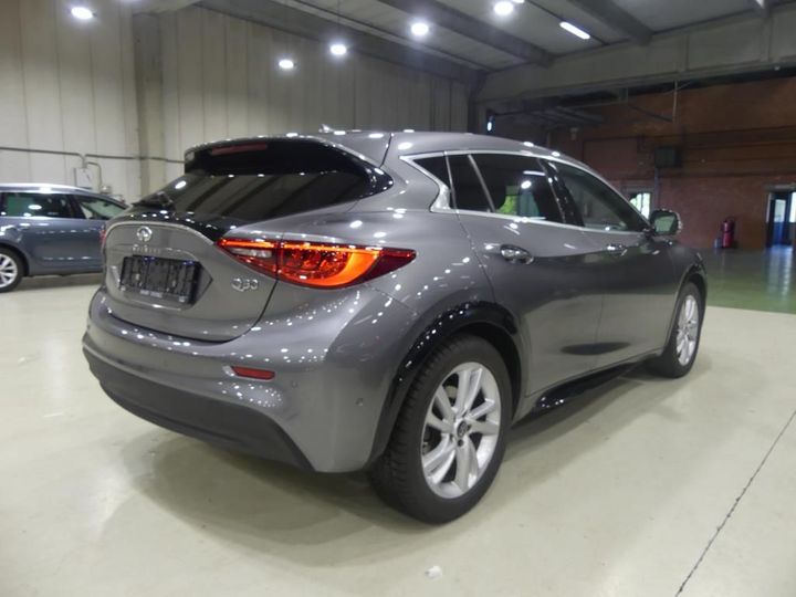 Photo 2 VIN: SJKDAAH15U1006766 - INFINITI Q30 