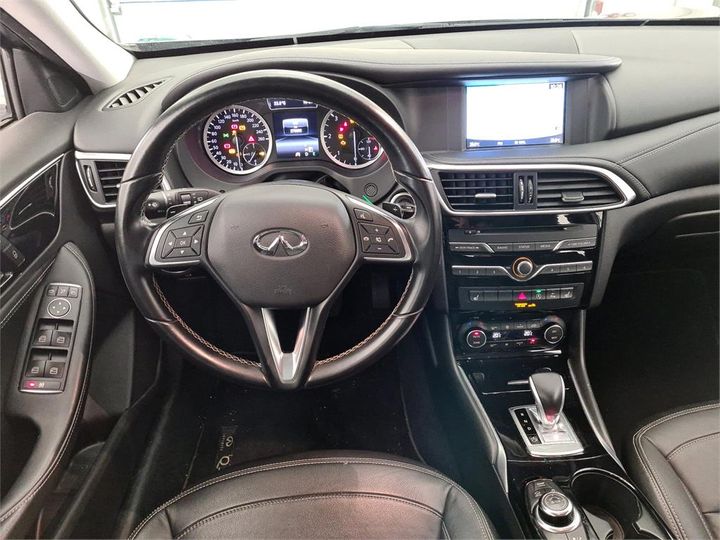 Photo 10 VIN: SJKDAAH15U1006778 - INFINITI Q30 