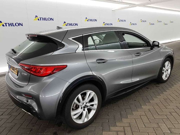 Photo 4 VIN: SJKDAAH15U1006918 - INFINITI Q30 