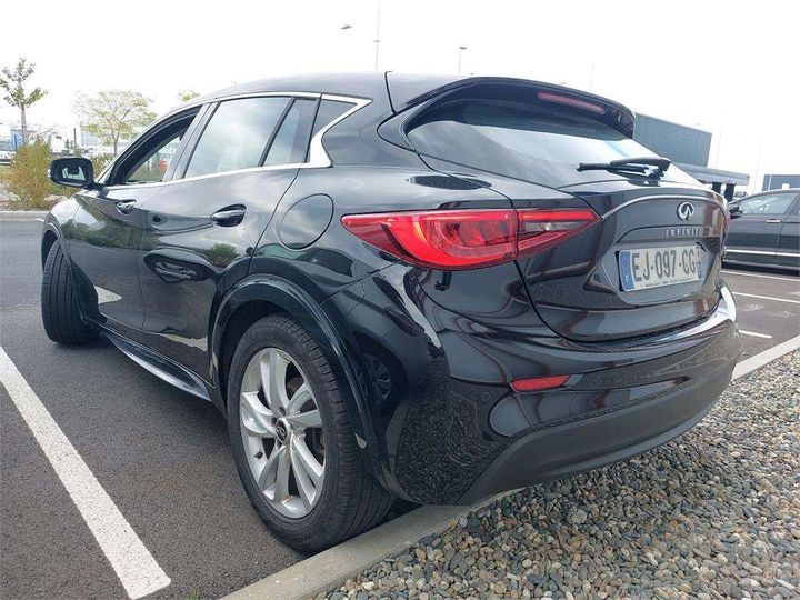 Photo 2 VIN: SJKDAAH15U1013011 - INFINITI Q30 