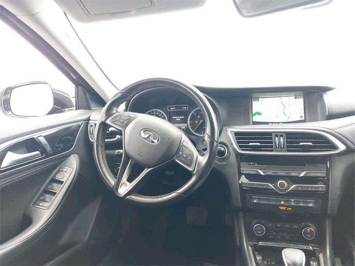 Photo 4 VIN: SJKDAAH15U1013011 - INFINITI Q30 